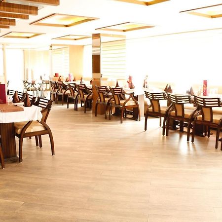 גוואליור Hotel Shelter מראה חיצוני תמונה