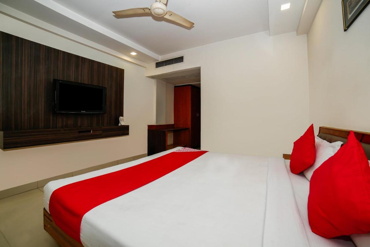 גוואליור Hotel Shelter מראה חיצוני תמונה