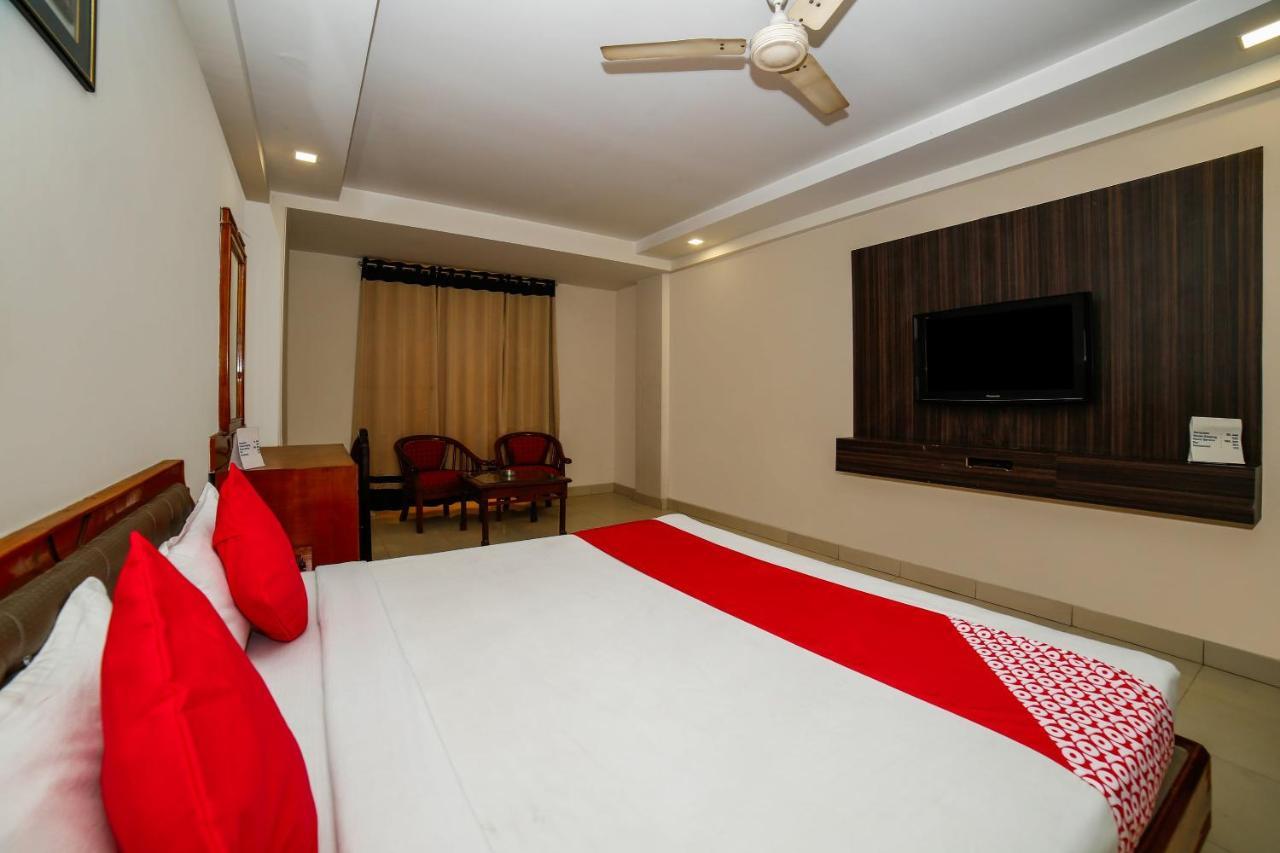 גוואליור Hotel Shelter מראה חיצוני תמונה