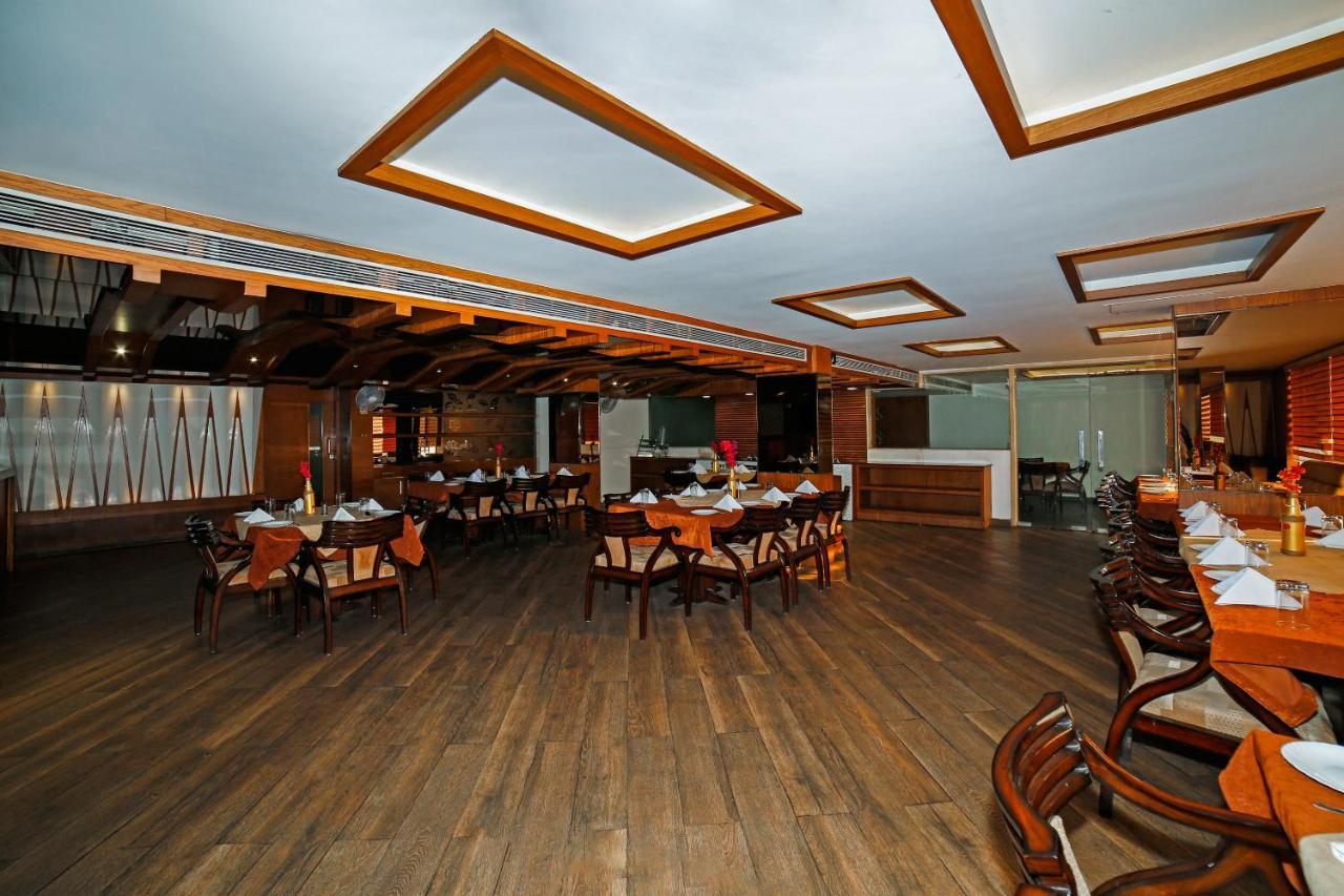 גוואליור Hotel Shelter מראה חיצוני תמונה