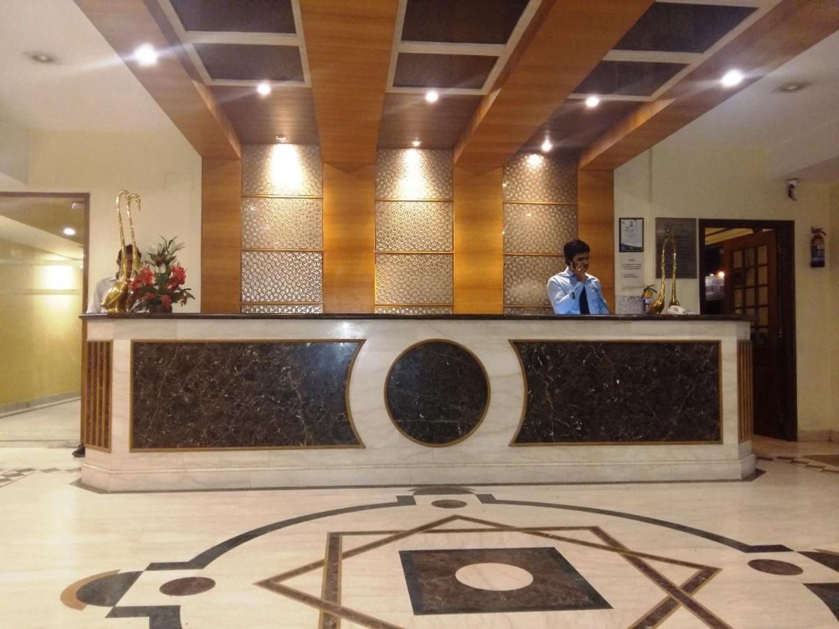 גוואליור Hotel Shelter מראה חיצוני תמונה