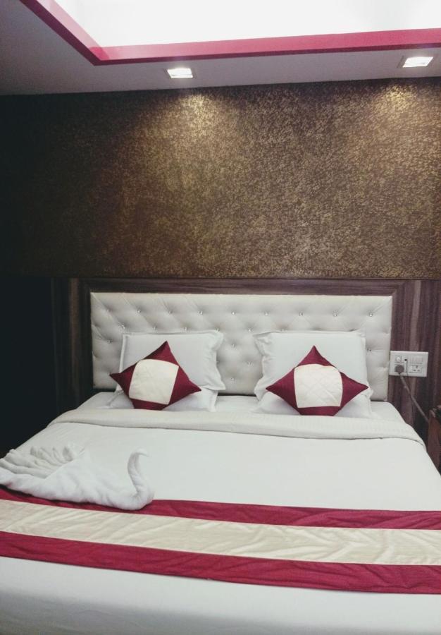 גוואליור Hotel Shelter מראה חיצוני תמונה