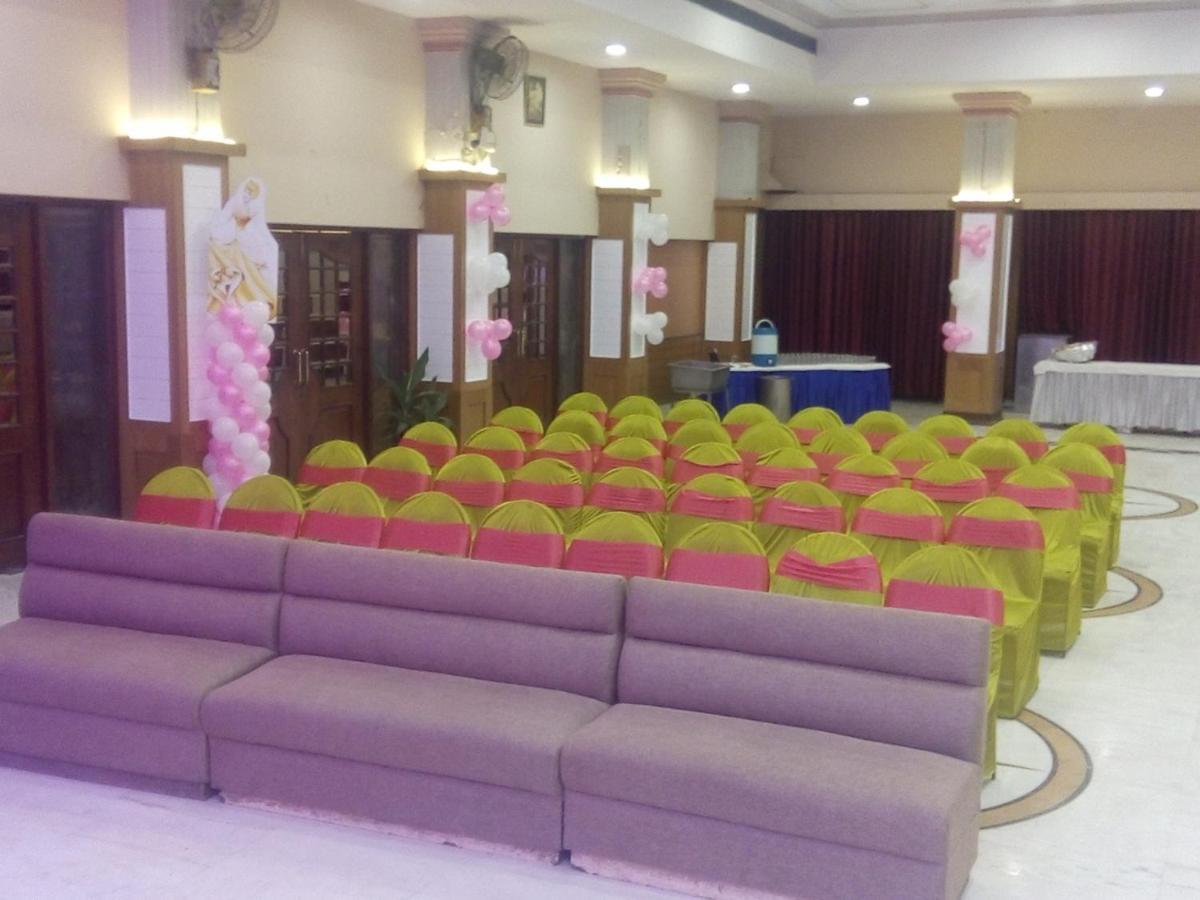גוואליור Hotel Shelter מראה חיצוני תמונה