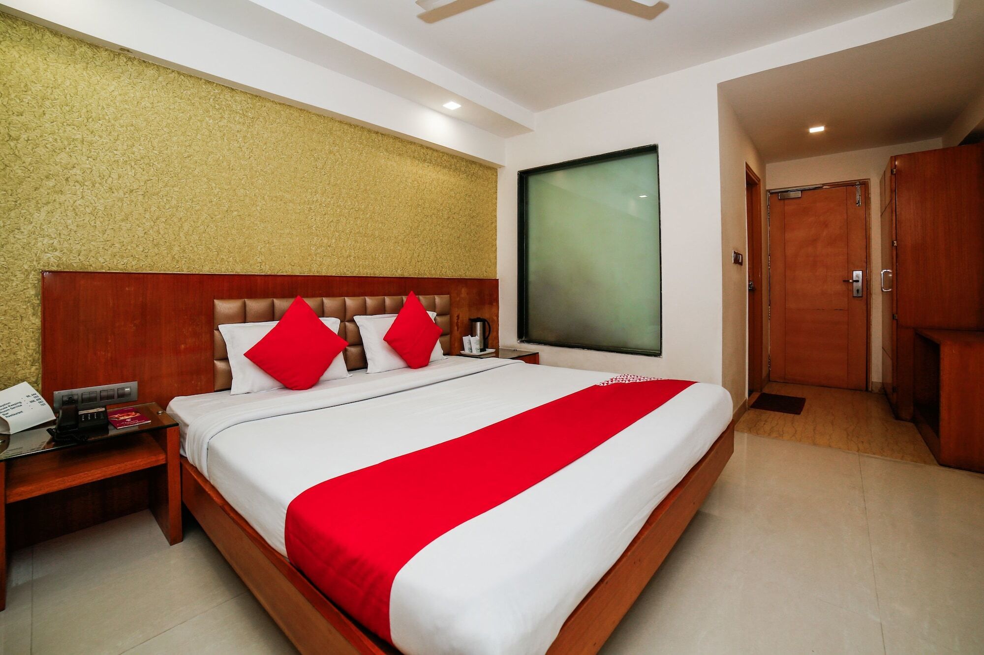 גוואליור Hotel Shelter מראה חיצוני תמונה